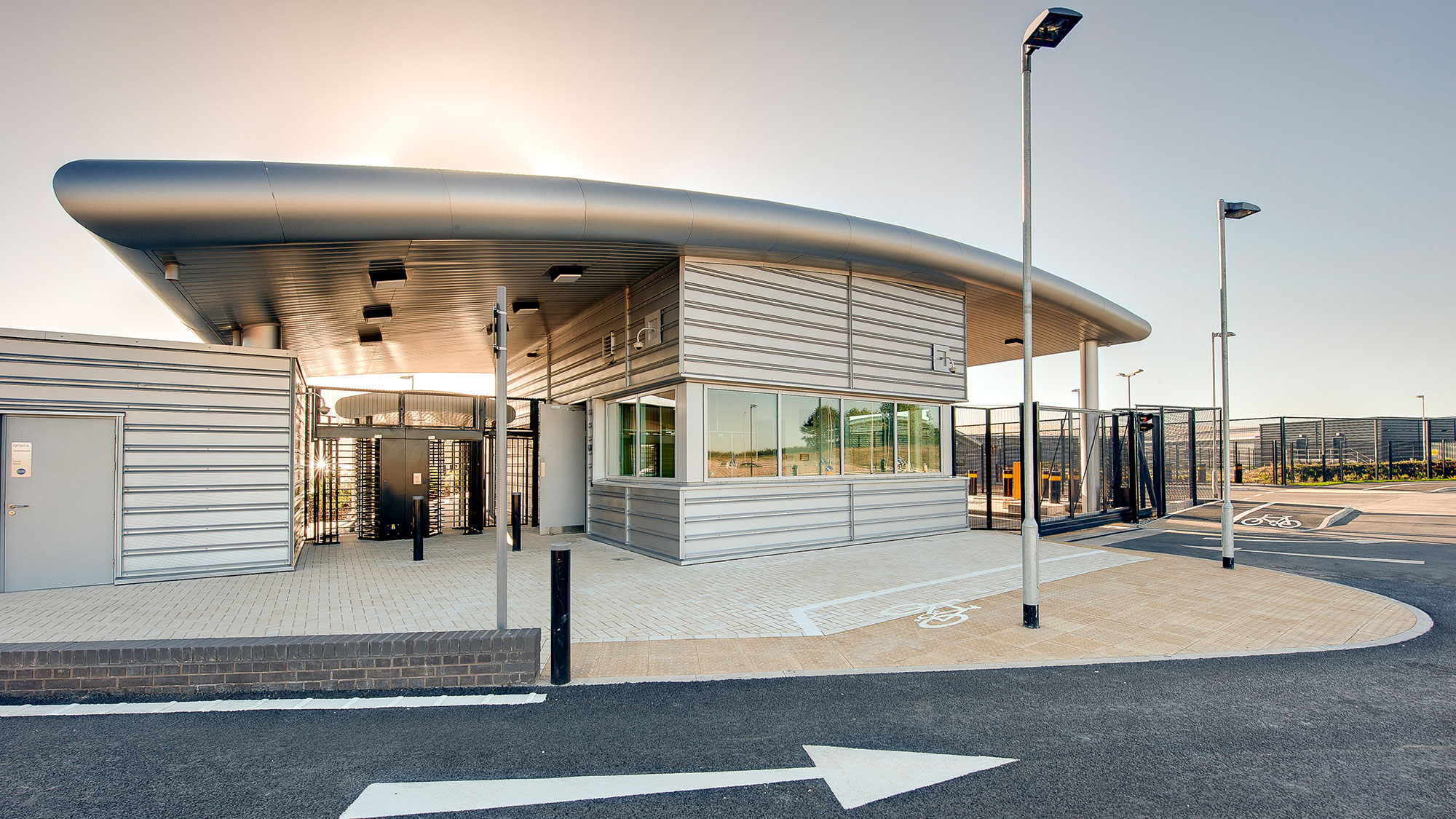 Rechenzentrum-Eingang England (Referenz) Sicherer Eingang zu einem Rechenzentrum in England mit SÄLZER Hochsicherheitssystemen